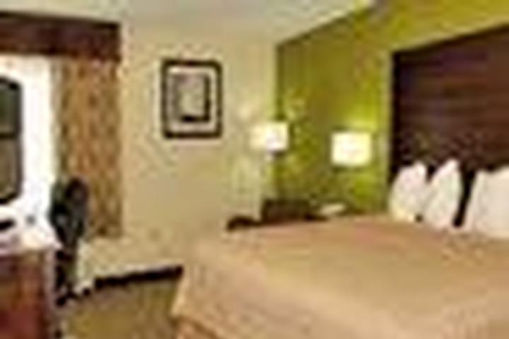 Quality Inn Jacksonville near Camp Lejeune photo collage