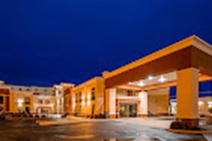 Best Western Plus Parkway Hotel photo collage