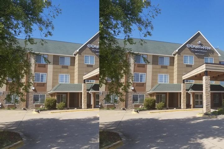 Americinn by Wyndham Galesburg photo collage