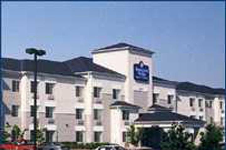Extended Stay America Select Suites Chicago Naperville East photo collage