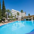 Exterior of AP Maria Nova Lounge - Adults Friendly
