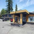 Exterior of Alpine Motor Inn