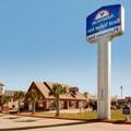 Exterior of Americas Best Value Platinum Inn & Suites