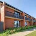Exterior of Apollo Bay Motel and Apartments
