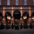 Exterior of Ascot Hotel