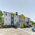 Exterior of B&B HOTEL Fréjus Roquebrune-sur-Argens
