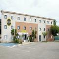 Exterior of B&B Hotel Bollene