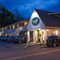 Exterior of Bar Harbor Villager Motel