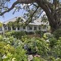 Exterior of Bay Town Inn