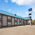Exterior of Baymont by Wyndham Blackwell I-35
