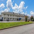 Exterior of Baymont by Wyndham Forest City