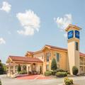 Exterior of Baymont by Wyndham Greenville Woodruff Rd