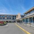 Exterior of Bayside Resort Ascend Hotel Collection