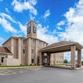 Exterior of Best Western Legacy Inn & Suites Beloit-South Beloit