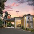 Exterior of Best Western Plus Heritage Inn