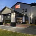 Exterior of Best Western Plus Kansas City Airport-KCI East