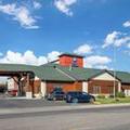Exterior of Best Western Yellowstone Crossing