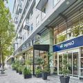 Exterior of Campanile Hotel Paris Bercy Village