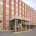 Exterior of City Center Hotel Milwaukee