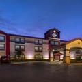 Exterior of City Express by Marriott