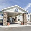Photo of Cobblestone Inn & Suites Eaton