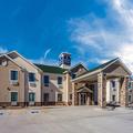 Exterior of Cobblestone Inn & Suites Fremont