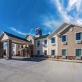 Photo of Cobblestone Inn & Suites Winters