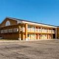 Exterior of Colby Inn and Suites