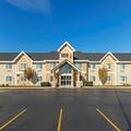 Exterior of Comfort Inn & Suites Jackson - West Bend