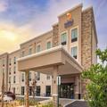 Exterior of Comfort Inn & Suites Jacksonville Orange Park