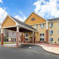 Exterior of Comfort Inn & Suites Milford