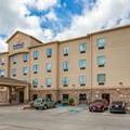 Exterior of Comfort Inn & Suites Paris