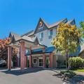 Exterior of Comfort Inn & Suites Tualatin - Lake Oswego South
