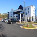 Exterior of Comfort Suites Dulles Airport