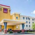 Exterior of Comfort Suites Elizabethtown