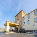 Exterior of Comfort Suites Wytheville near Conference Center