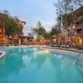 Exterior of Courtyard Scottsdale Salt River