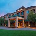Exterior of Courtyard by Marriott Akron Fairlawn