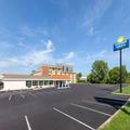 Photo of Days Inn & Suites Grand Rapids Near Downtown