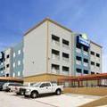 Image of Days Inn & Suites by Wyndham Galveston West/Seawall