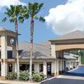 Exterior of Days Inn & Suites by Wyndham Huntsville
