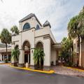Exterior of Days Inn & Suites by Wyndham Orlando Airport