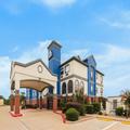 Exterior of Days Inn & Suites by Wyndham Sam Houston Tollway