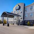 Photo of Days Inn & Suites by Wyndham Warman