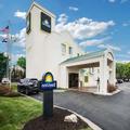 Exterior of Days Inn by Wyndham Blue Springs