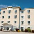 Exterior of Days Inn by Wyndham Cadiz
