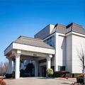 Exterior of Days Inn by Wyndham Fort Worth North / Fossil Creek