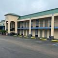 Exterior of Days Inn by Wyndham Greenville