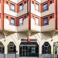 Photo of Doubletree by Hilton Kelowna
