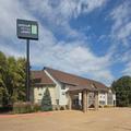 Exterior of Eagle Ridge Inn